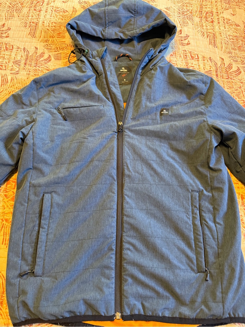 Rip Curl Anti-Series Men's Hooded Insulated Jacket. Size Small